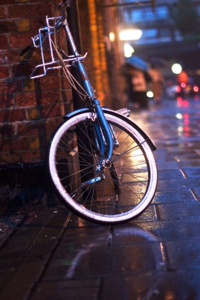 Hình nền điện thoại chill xe đạp và góc phố