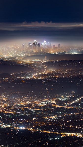 ảnh nền thành phố về đêm nhìn từ trên cao