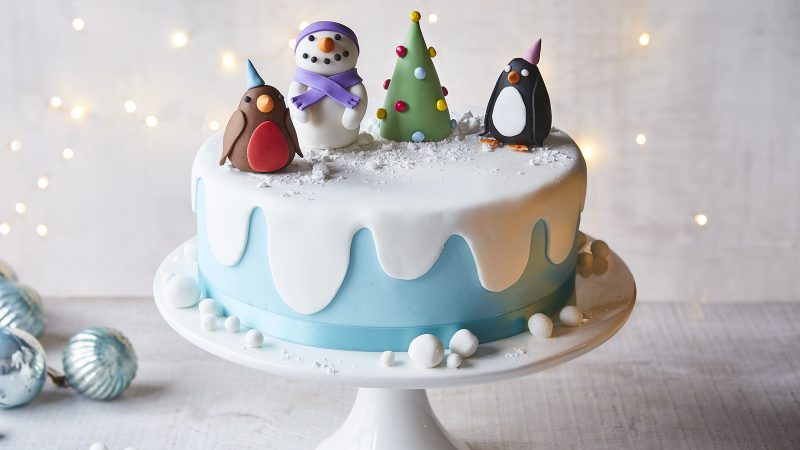 bánh sinh nhật dễ thương chim cánh cụt