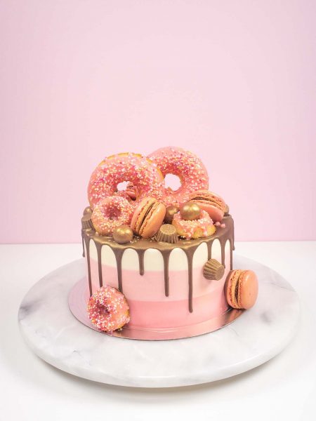 bánh sinh nhật dễ thương donut hồng