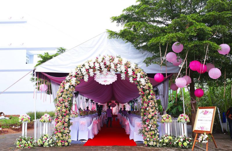 Cổng hoa cưới tròn tuyệt đẹp