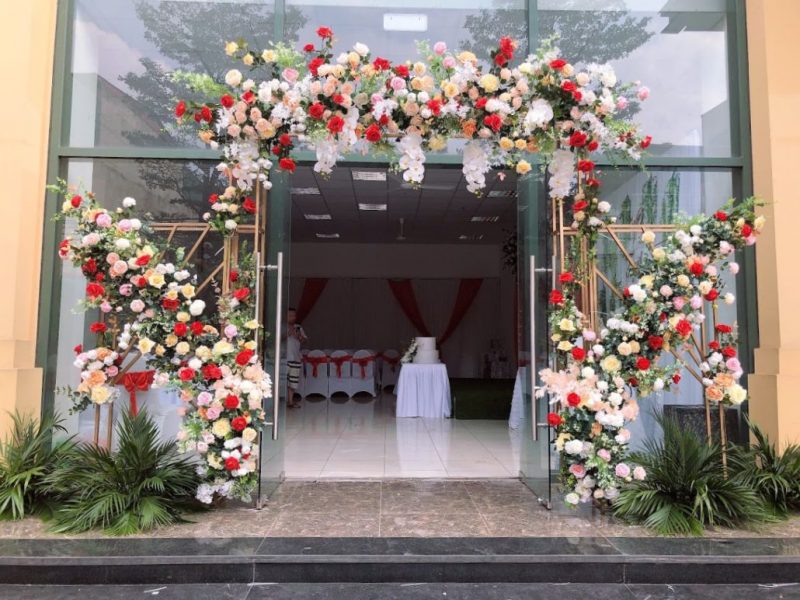 mẫu cổng hoa đẹp cho đám cưới