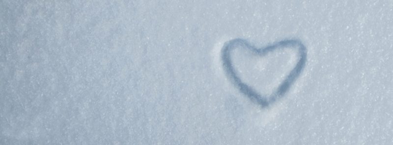 ảnh bìa tình yêu trên tuyết